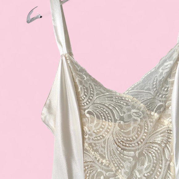 1990s Victorias Secret Gold Label Ivory Satin Bias Lace Trim Nightgown